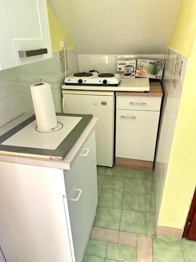 Apartments Bilic Vis Exterior photo