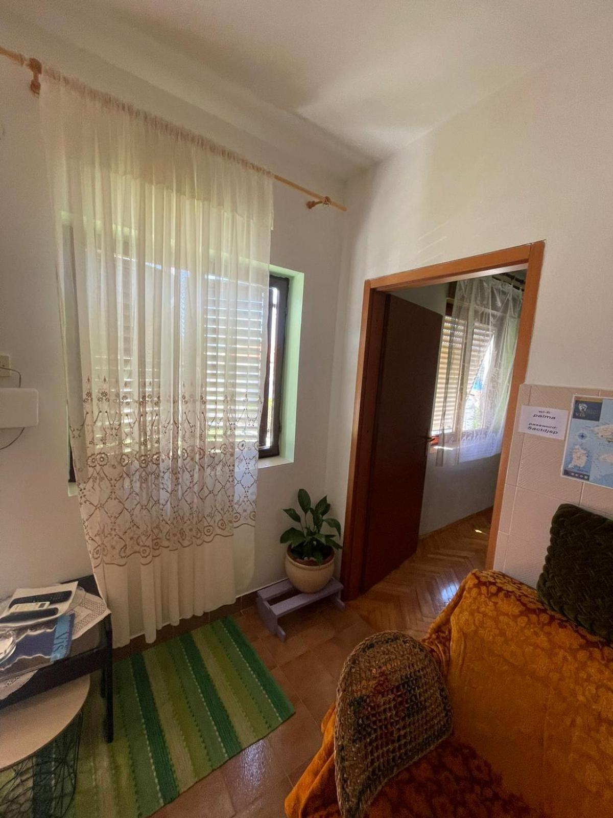 Apartments Bilic Vis Exterior photo